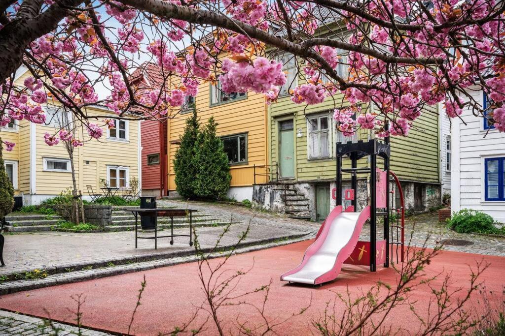Dinbnb Homes I 4-Bedroom Historical House In Romantic Surroundings Bergen Dış mekan fotoğraf