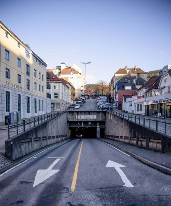 Dinbnb Homes I 4-Bedroom Historical House In Romantic Surroundings Bergen Dış mekan fotoğraf